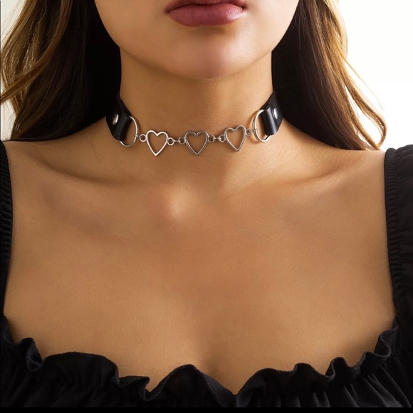 Heart Choker Necklace - Picture 2 of 11